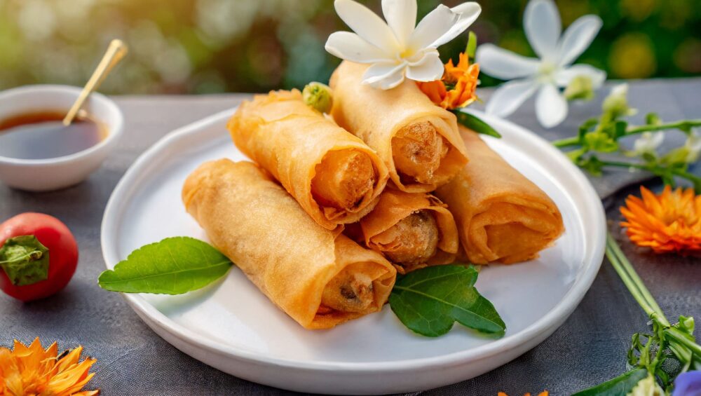 cách làm chả giò không bị khô hình 2
