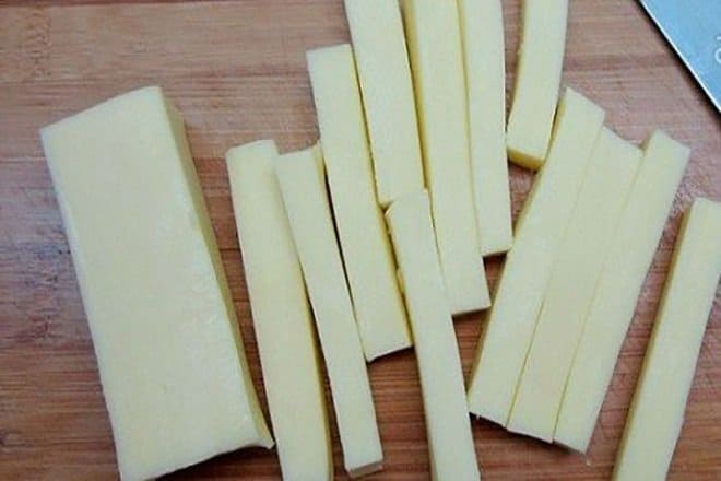 Cách Mozzarella Bào Sợi Góp Phần Vào Món Ăn Kiểu Mediterranean 3-Putino-Food Mozzarella Bào Sợi Bí Quyết Cho Món Ăn Địa Trung Hải Hấp Dẫn