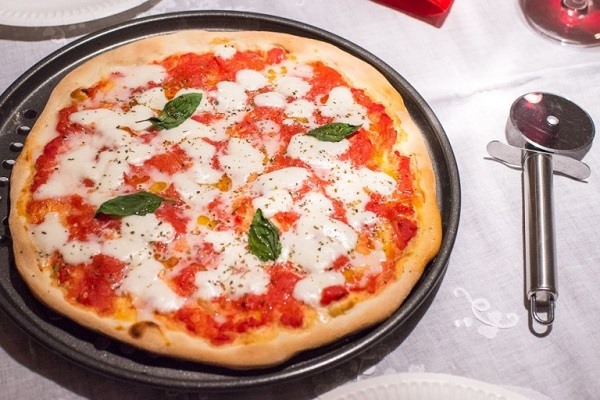 Tổng hợp các công thức bánh pizza độc đáo với mozzarella bào sợi 4-Putino-Food Tổng hợp các công thức bánh pizza độc đáo với mozzarella bào sợi
