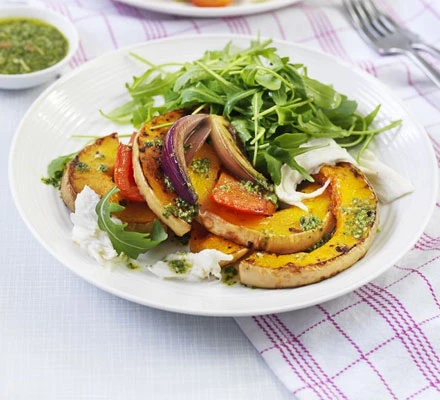 Bí đỏ nướng phô mai mozzarella Putino và sốt pesto - Món chay ngon miệng và giàu dinh dưỡng 2-Putino-Food Bí đỏ nướng phô mai mozzarella Putino và sốt pesto