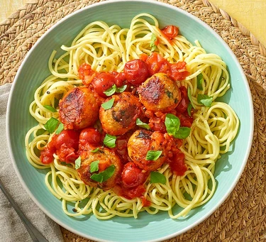 Thịt viên gà chanh húng quế sốt cà chua với phô mai mozzarella Putino 8-Putino-Food Thịt viên gà chanh húng quế sốt cà chua với phô mai mozzarella Putino